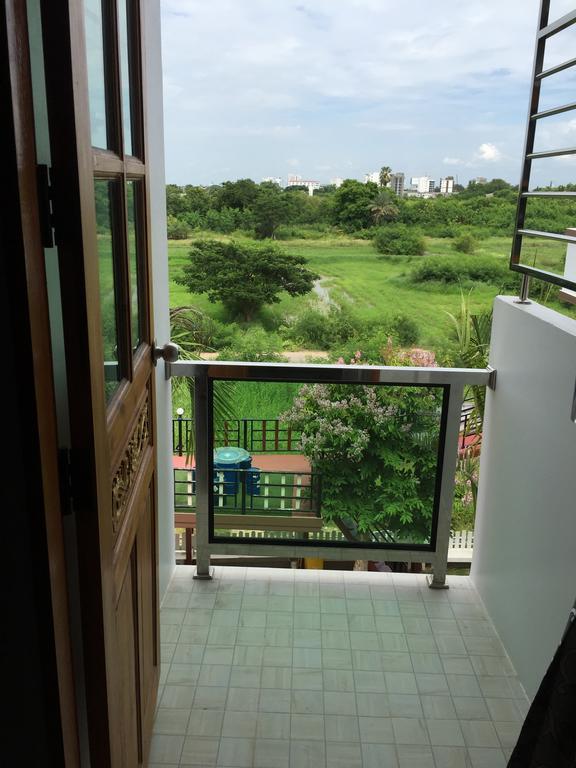 Por-Ho Boutique Hotel Nakhonratchasima Rum bild