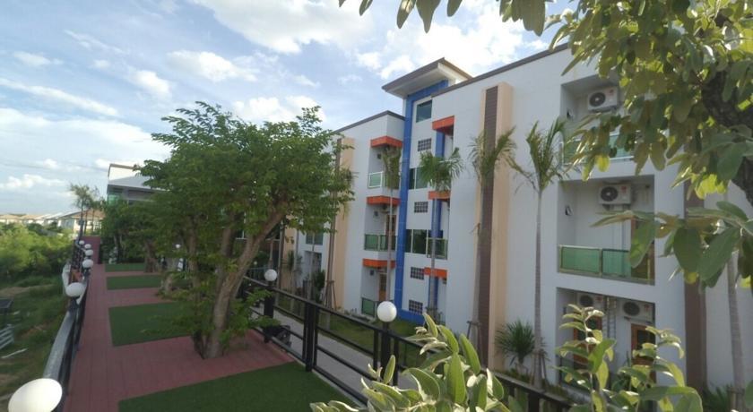 Por-Ho Boutique Hotel Nakhonratchasima Exteriör bild